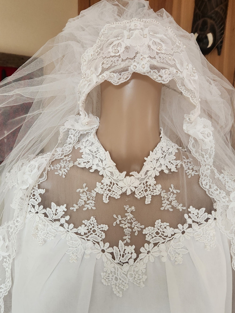 Vintage 1970s Boho Lace Wedding Gown & Juliet Cap Set | ILGWU Made - Picture 7 of 16